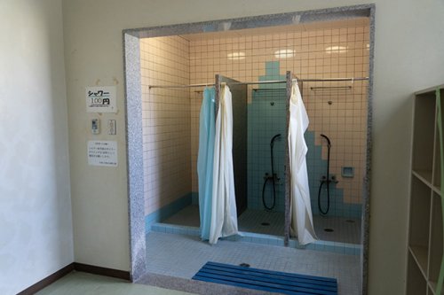 体育館の温水シャワーが1回100円で利用可能！