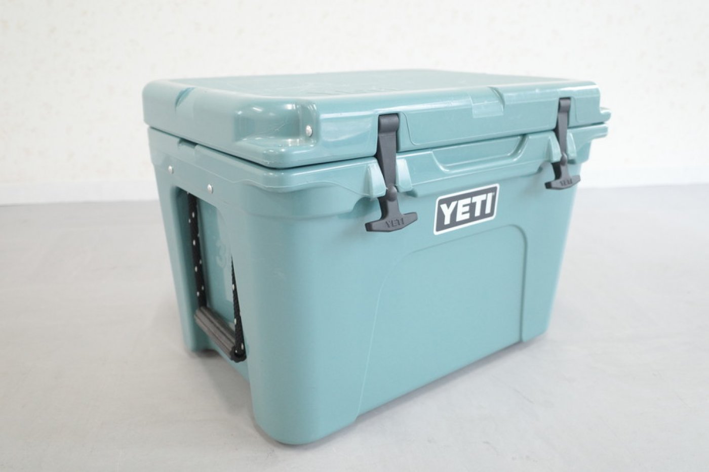 廃盤品 クーラーボックス イエティ ローディ YETI ROADIE 20 リバー 