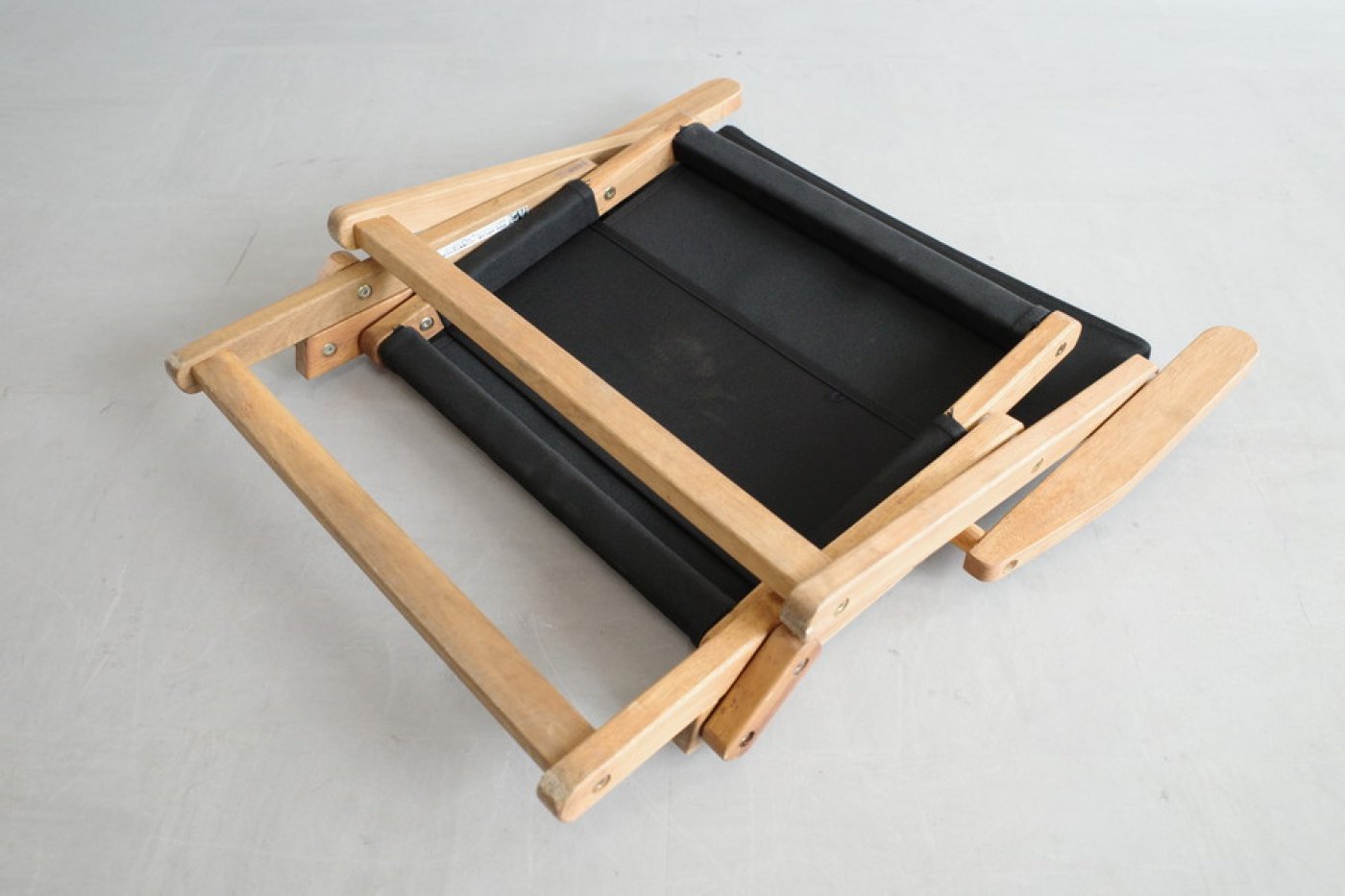 ニトリ 木製ローチェア | チェア・テーブル |関東でキャンプ用品を 